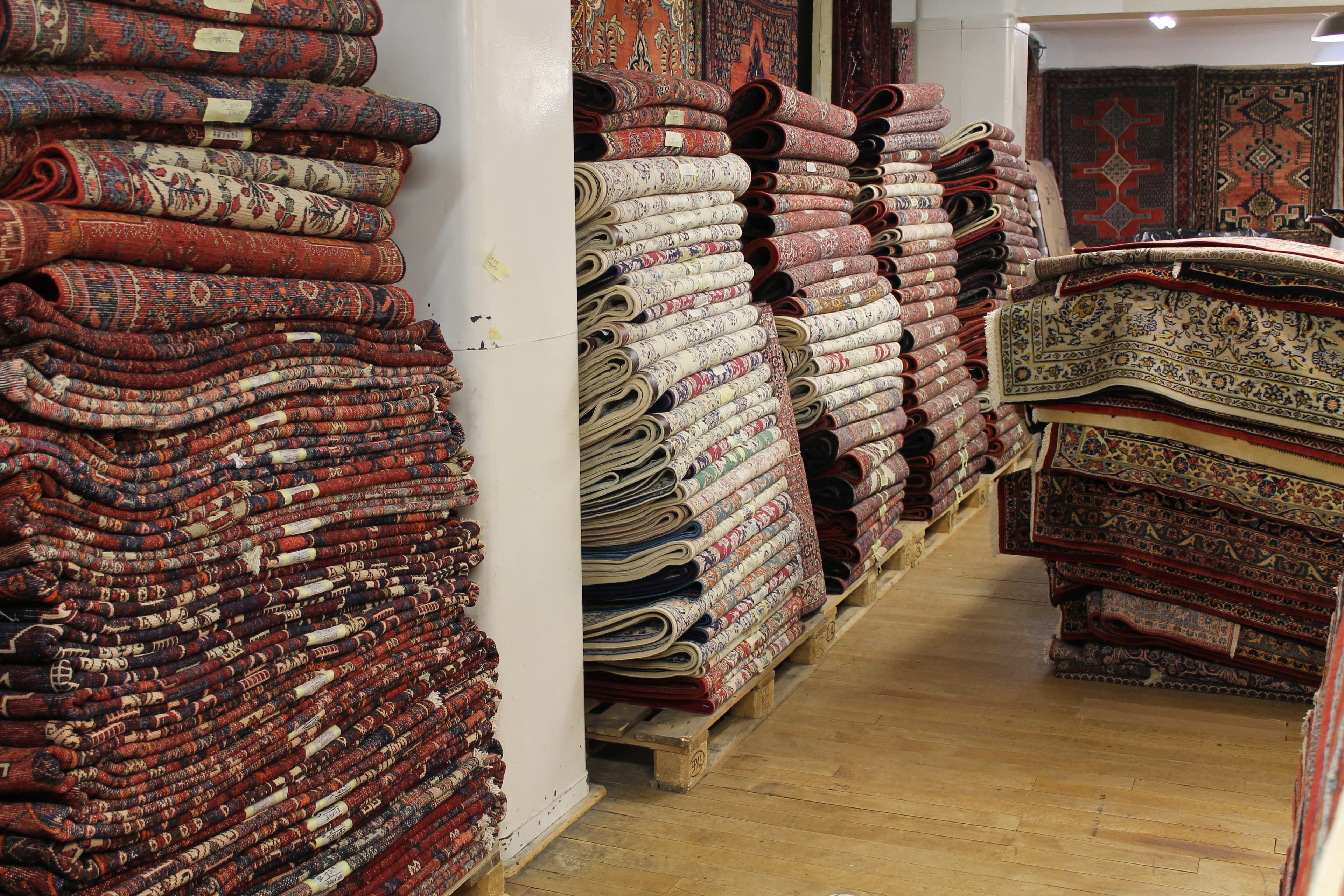 Nomaden- & Dorfteppiche